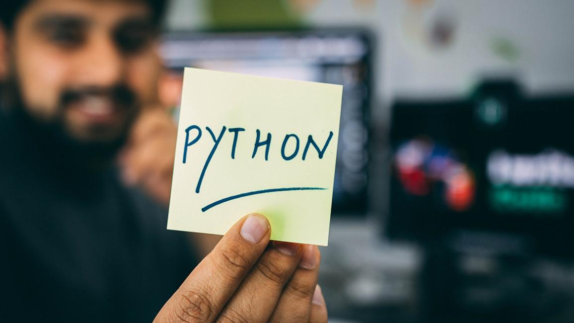커맨드라인 Python을 비즈니스에 사용하는 실제 사례는 무엇인가요?
